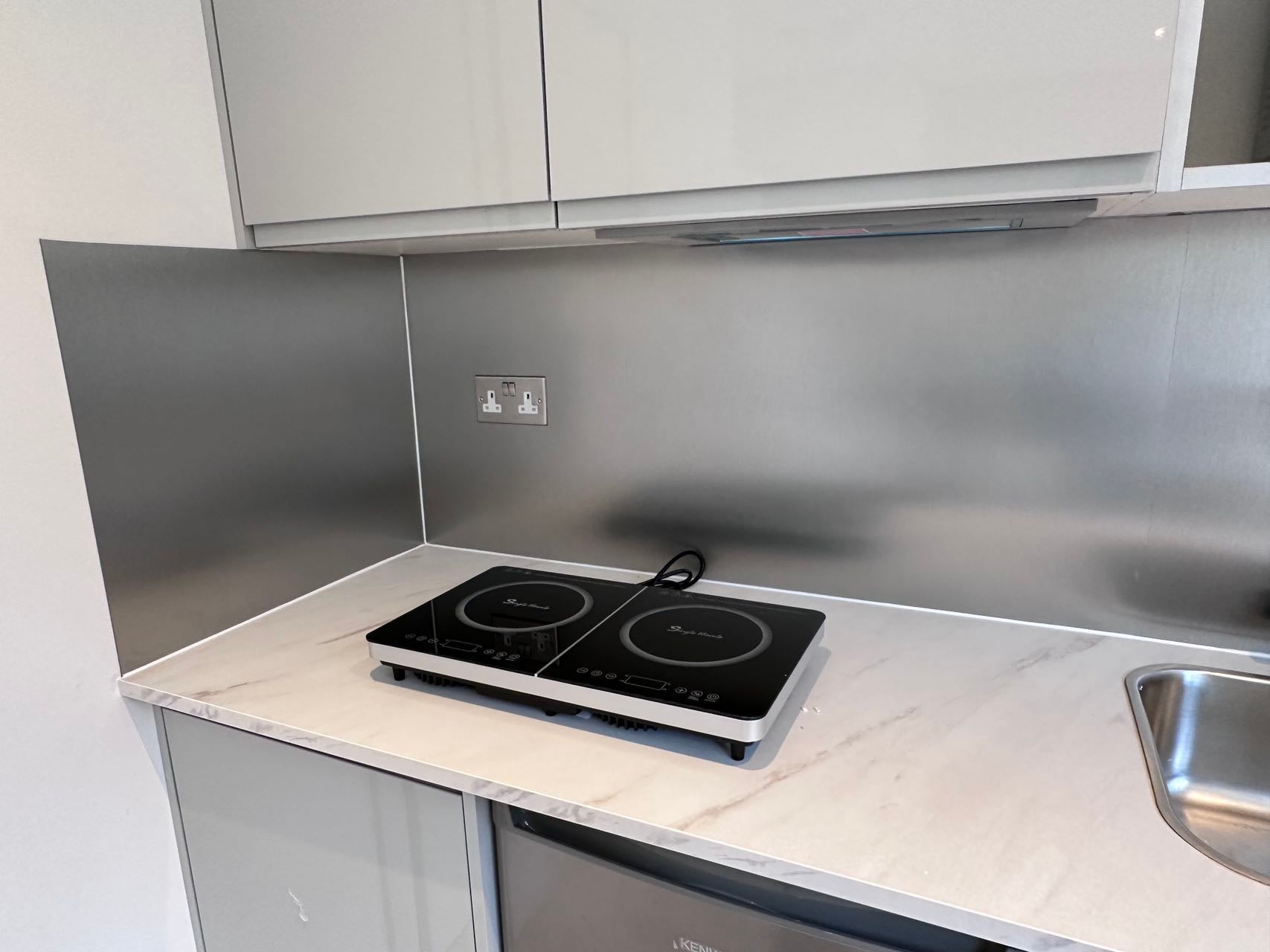 Flat Ernest Street in Greater London