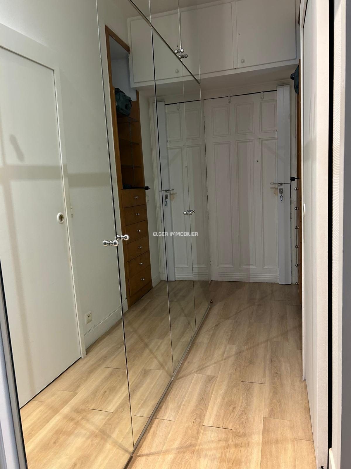 Flat Rue du Général Cordonnier in Neuilly-sur-Seine