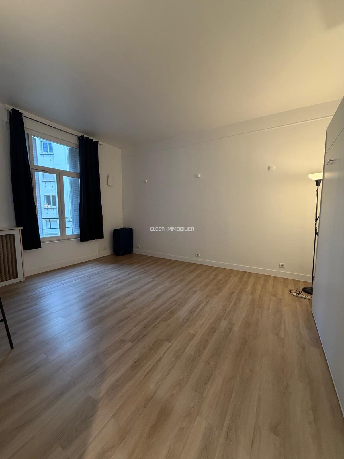 Flat Rue du Général Cordonnier in Neuilly-sur-Seine