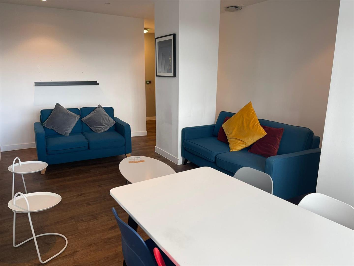 Room Clyde Street in Glasgow