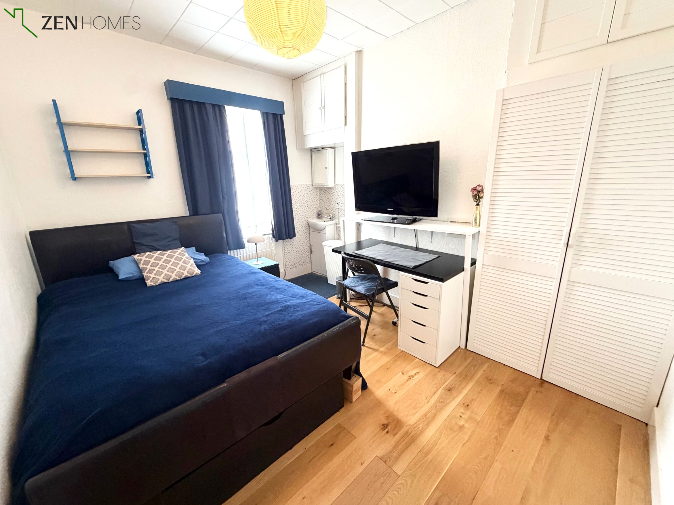 Room Selborne Road in Greater London