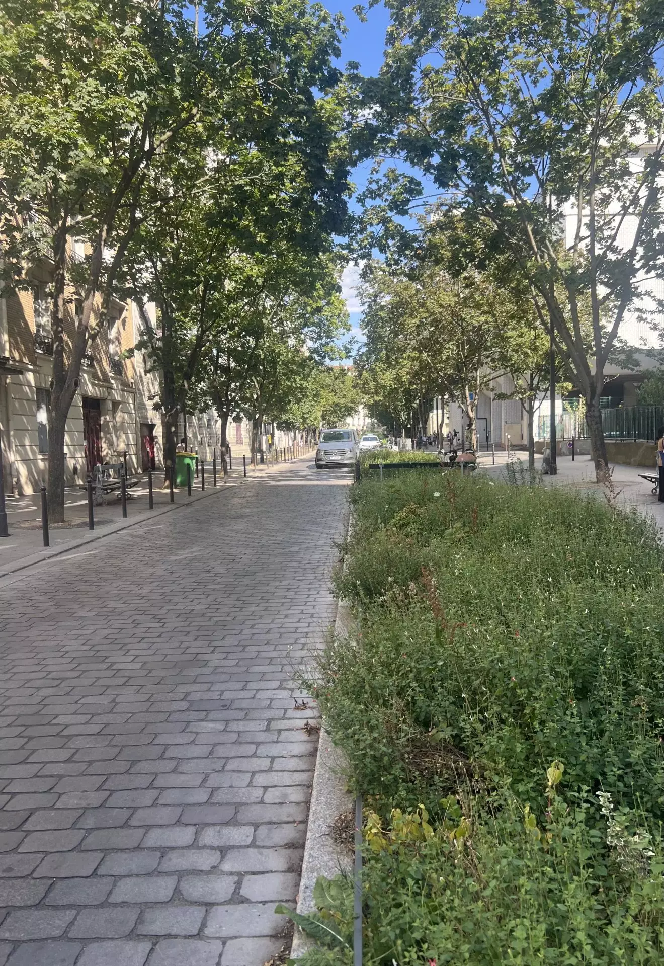Flat Rue Mathis in Paris