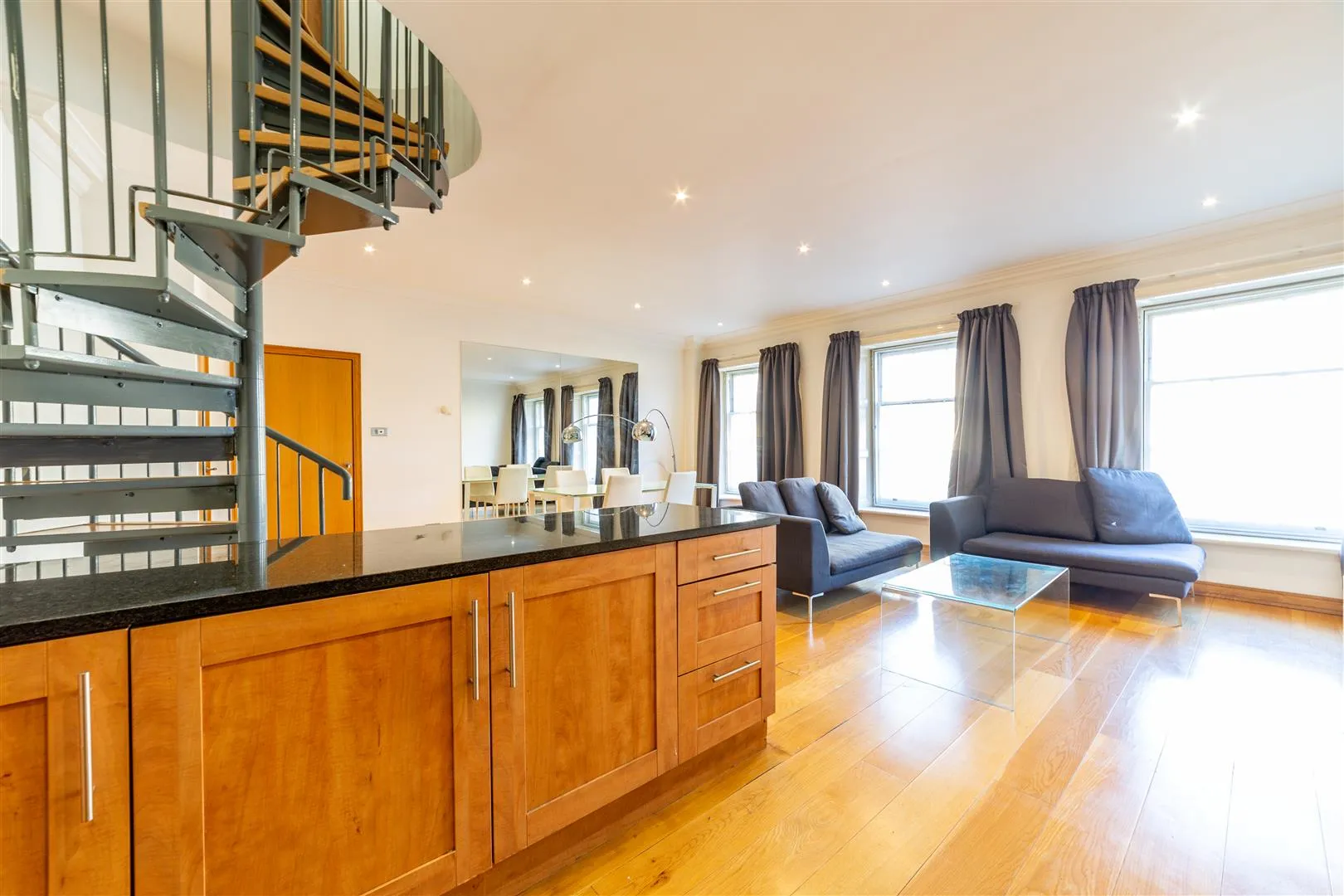 Flat Grainger Street in Newcastle upon Tyne