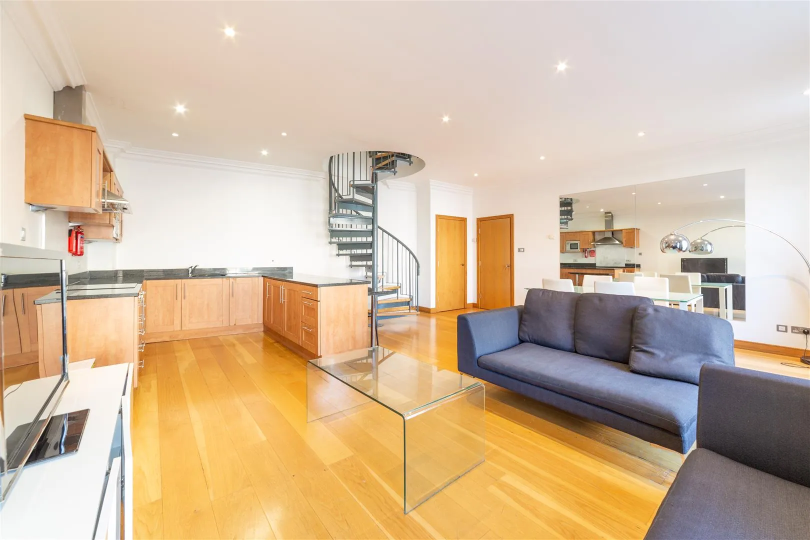 Flat Grainger Street in Newcastle upon Tyne