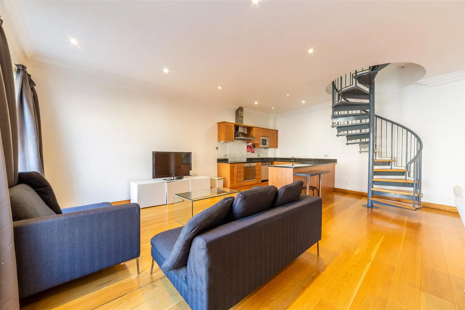 Flat Grainger Street in Newcastle upon Tyne