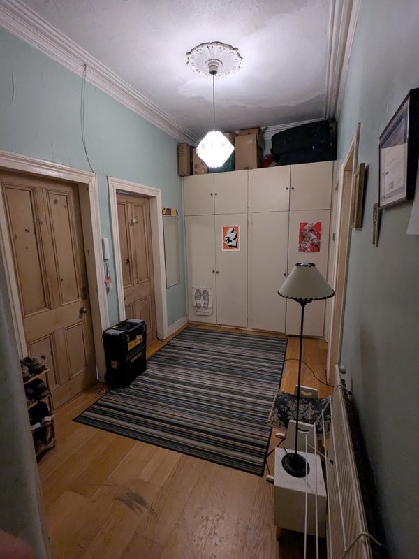 Room Victoria Road in Glasgow