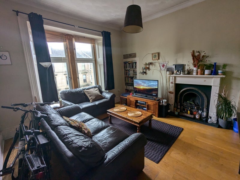 Room Victoria Road in Glasgow