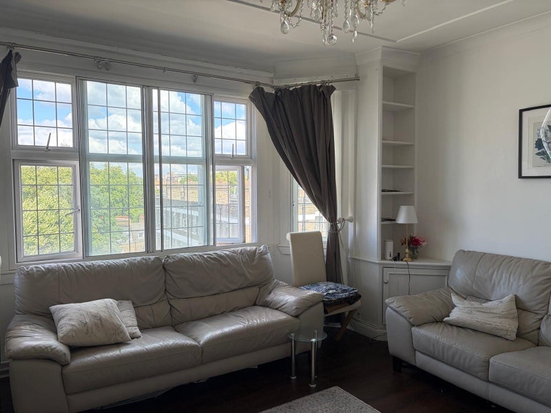 Room Brompton Road in Greater London
