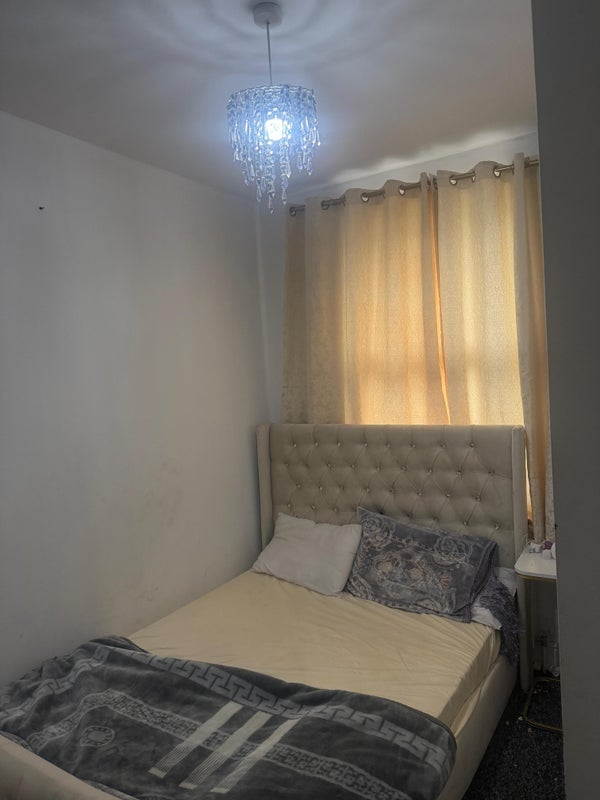 Room Hughes Street in Stoke-on-Trent
