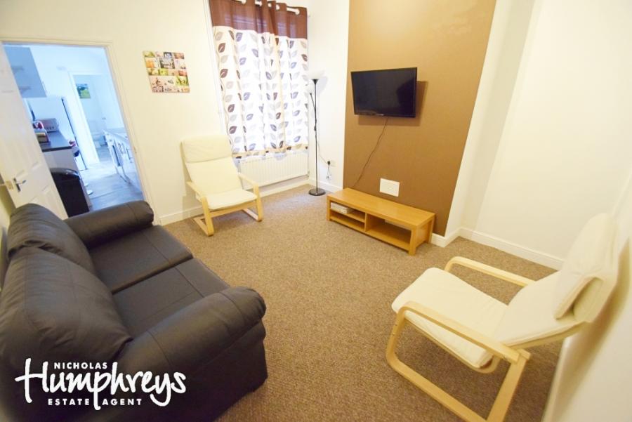 Room London Road in Stoke-on-Trent