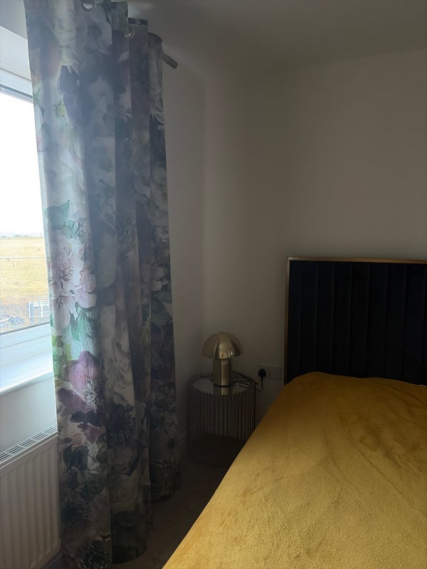 Room Crop Leaze in Bristol