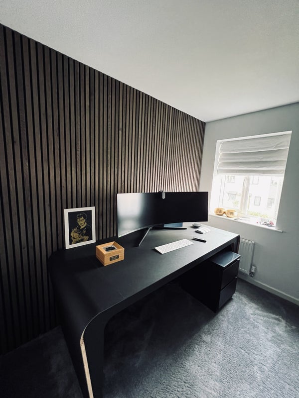 Room Hope Road in Salford