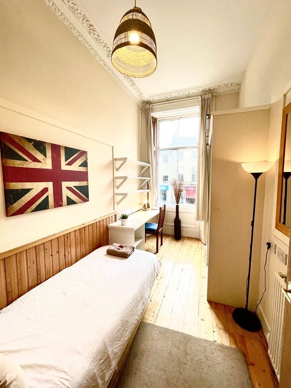 Room West Maitland Street in City of Edinburgh