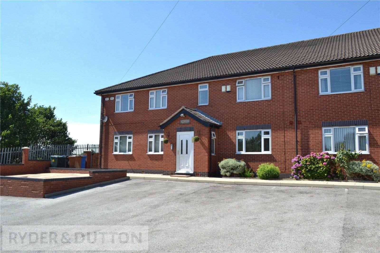 Flat Sandy Lane in Middleton