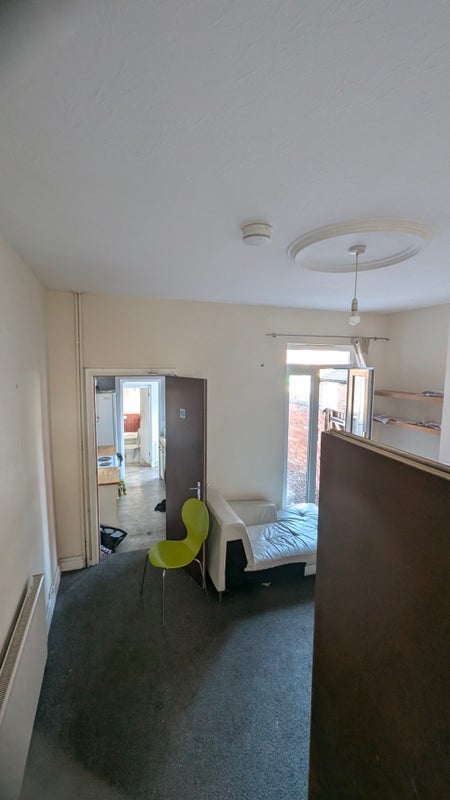 Room Ivanhoe Street in Leicester
