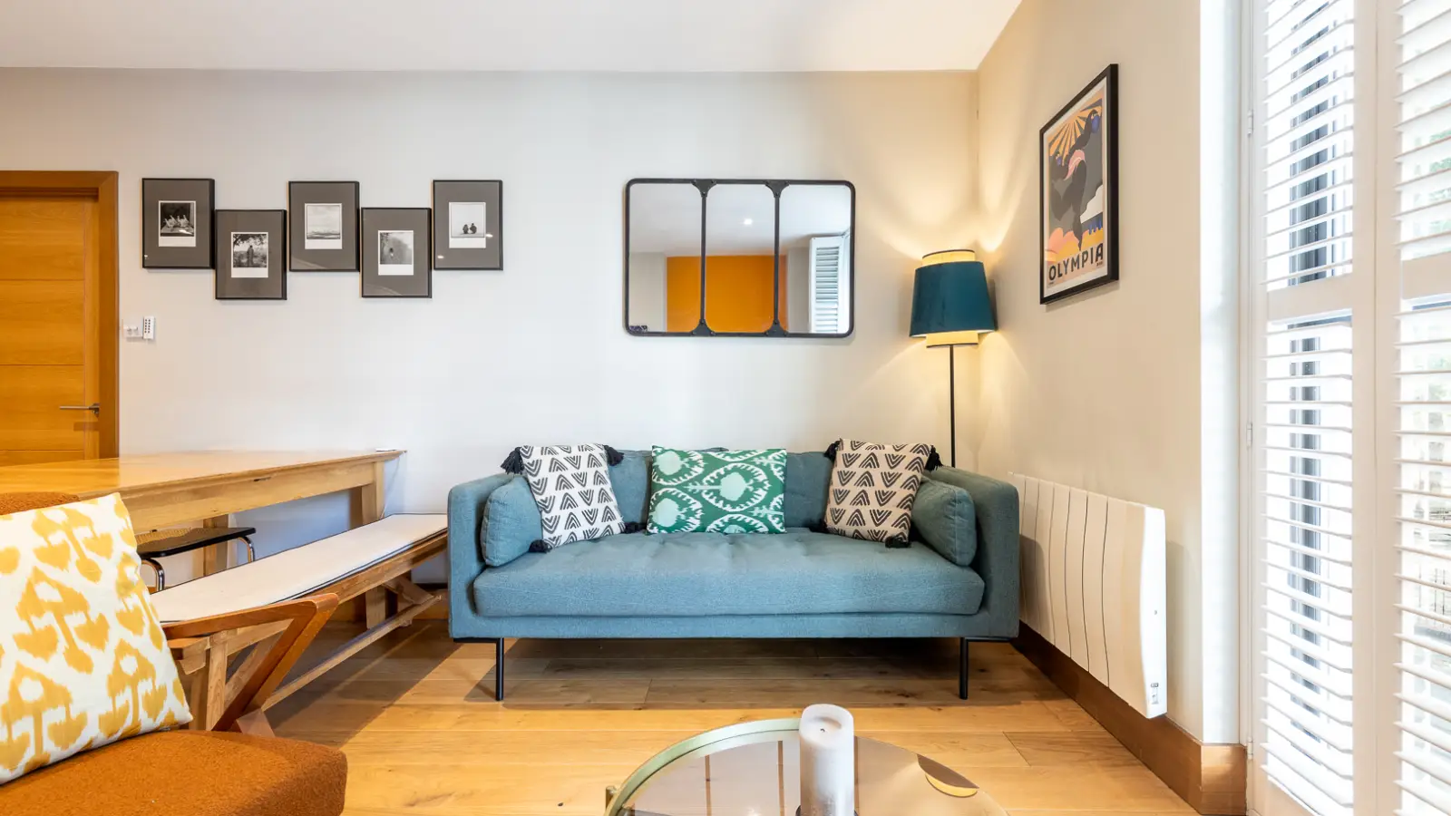Flat Upper Street in Greater London