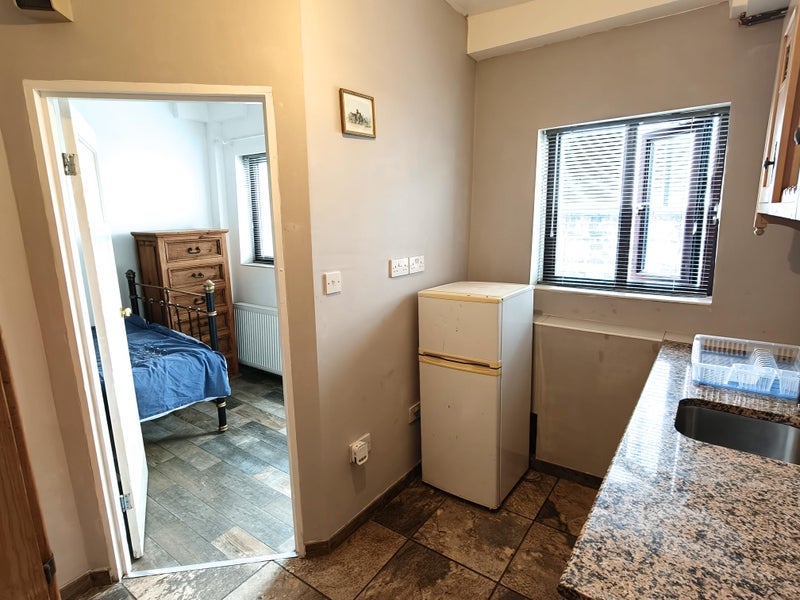 Room Waterloo Road in Stoke-on-Trent