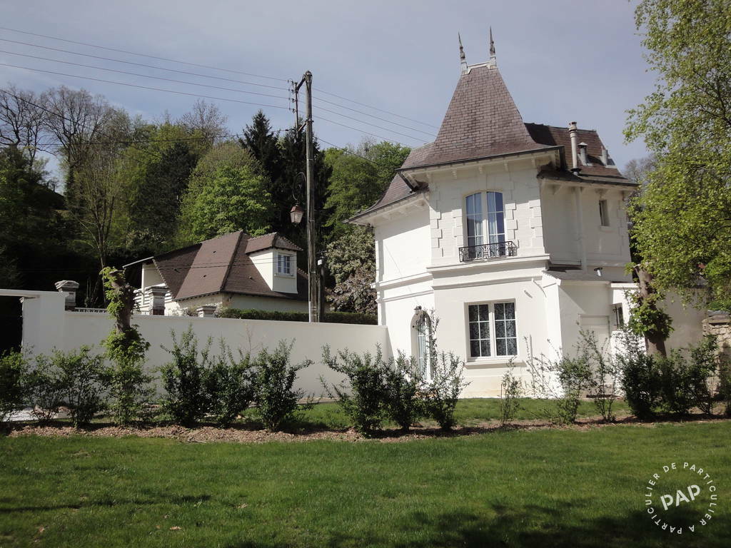 House Route d'Orgeval in Villennes-sur-Seine