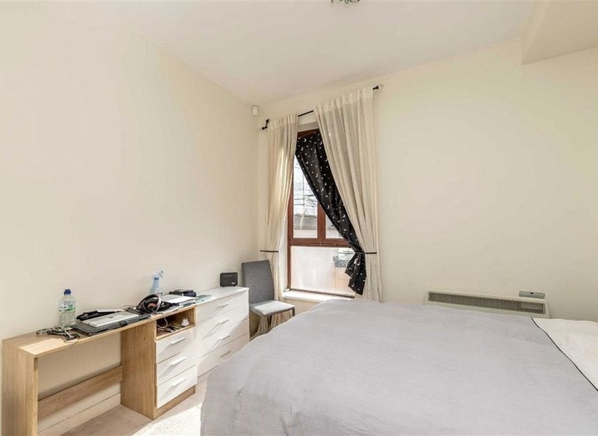 Flat Marshall Street in City of Westminster