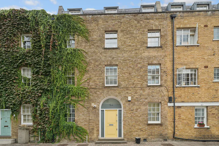 House Roland Gardens in Greater London