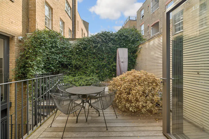 House Roland Gardens in Greater London