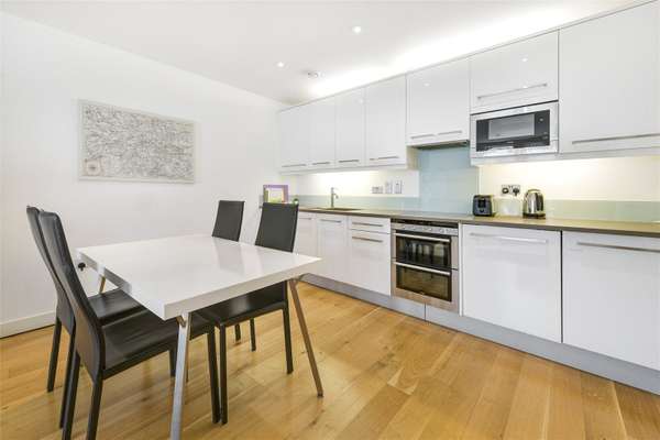 Flat Gillingham Street in City of Westminster