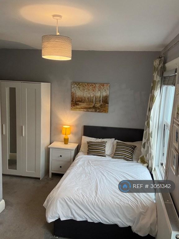 Room Magdala Road in Gloucester