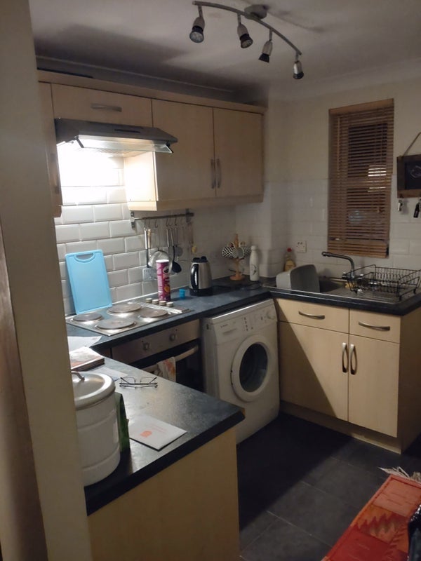 Room Longstone Avenue in East Linton