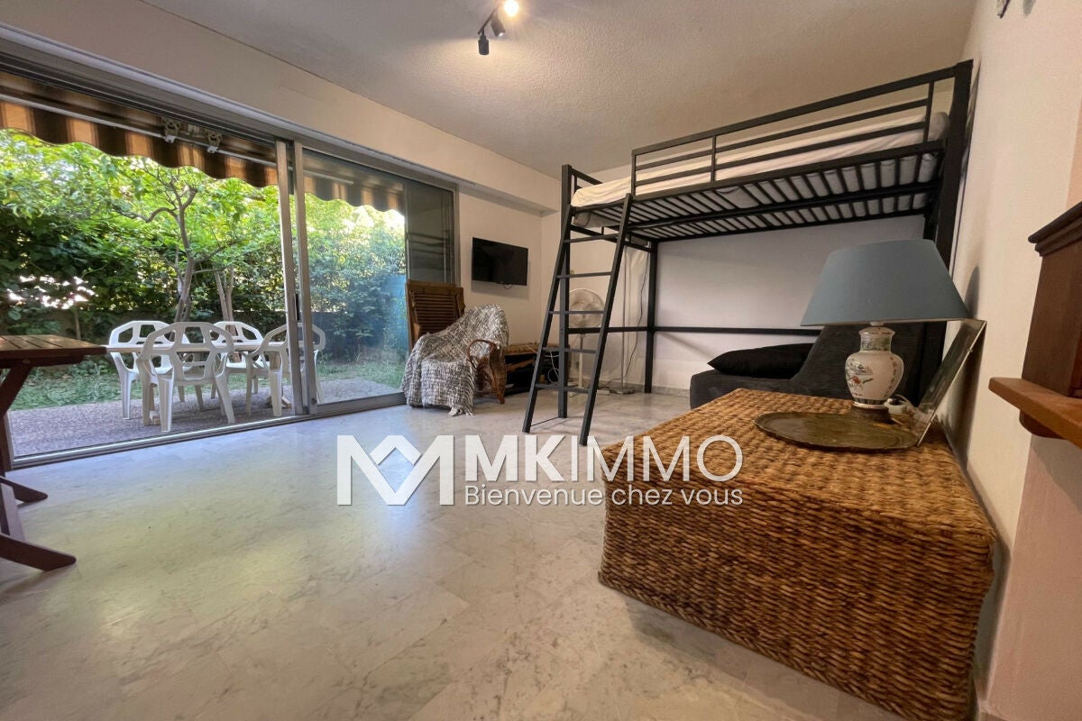 Appartement Avenue Cyrille Besset à Cagnes-sur-Mer