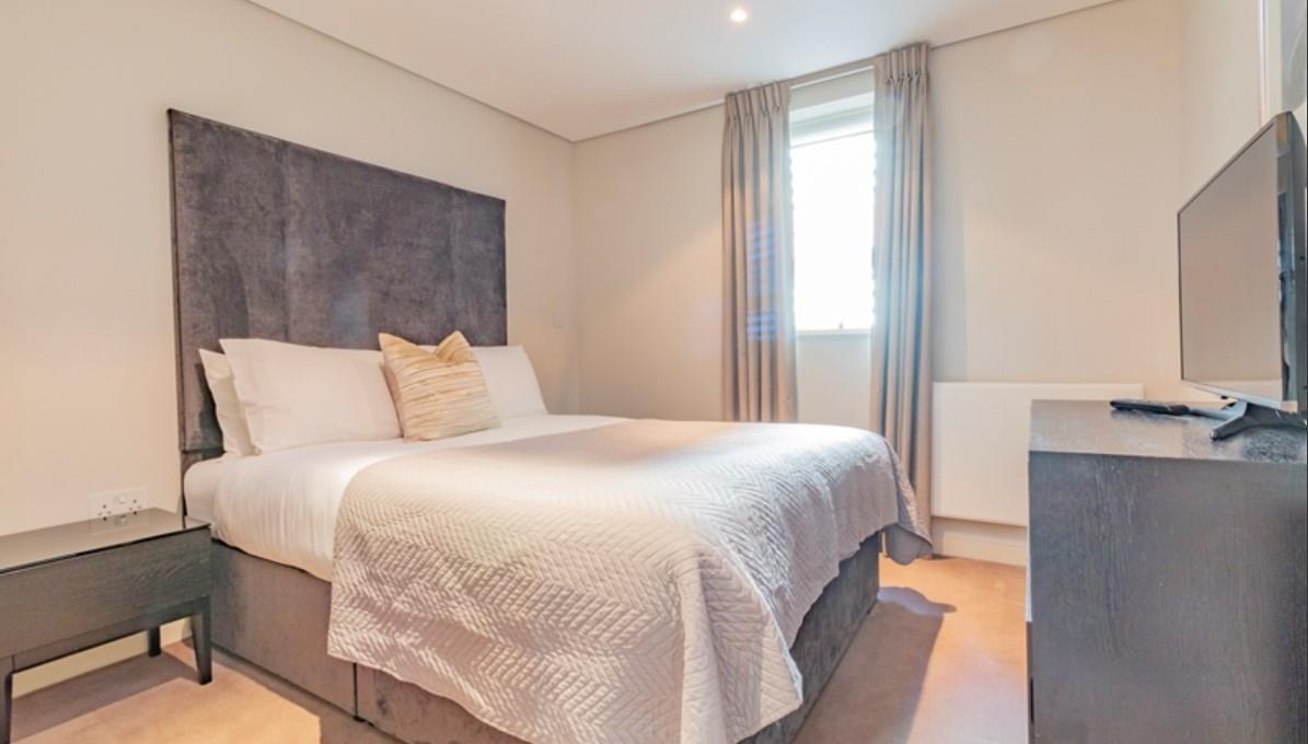 Flat Merchant Square in City of Westminster