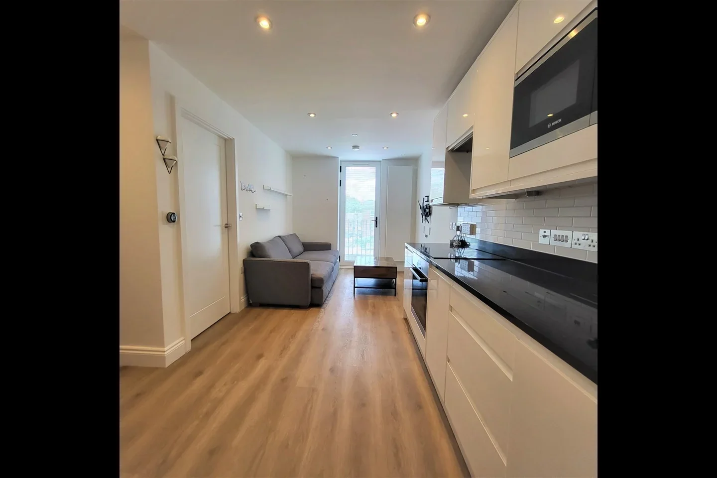 Flat Keens Road in Greater London