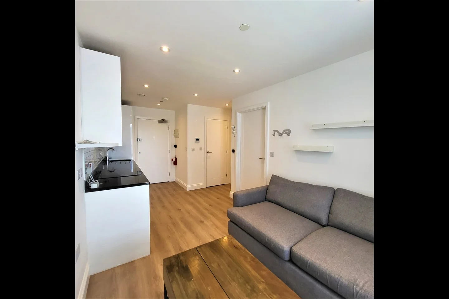Flat Keens Road in Greater London