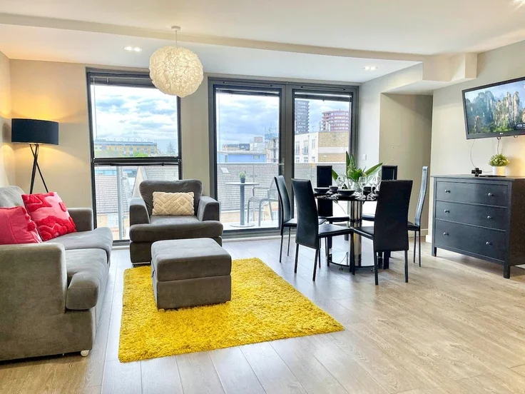 Flat Bridport Place in Greater London