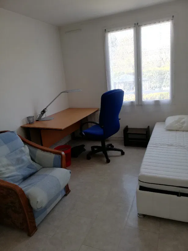Room Avenue de l'Europe in Émerainville