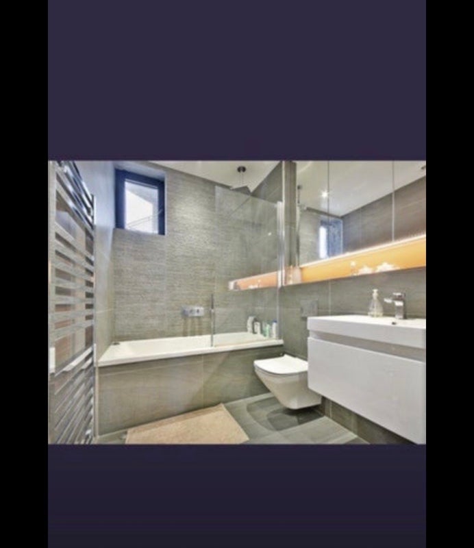 Room Elsdale Street in Greater London