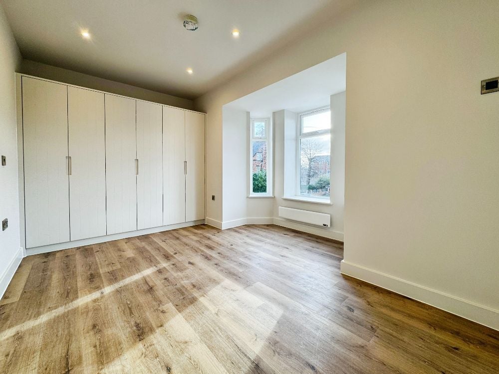 Flat Eversley Park in Chester