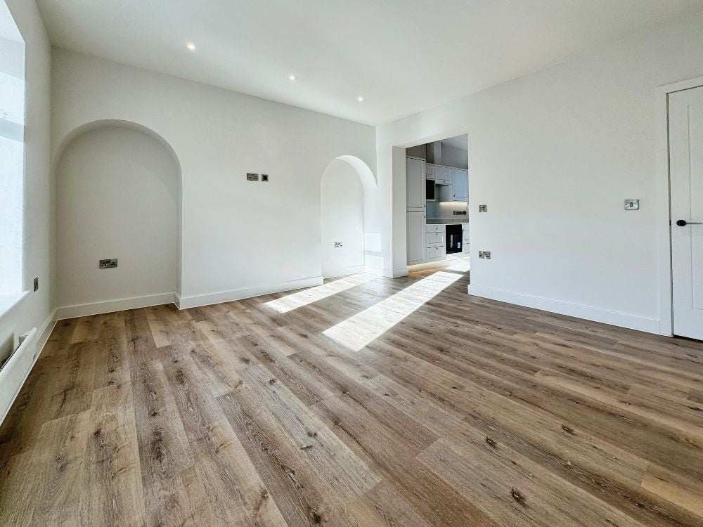 Flat Eversley Park in Chester