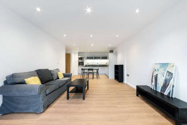 Flat Millharbour in Greater London