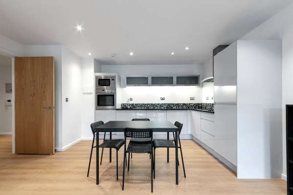 Flat Millharbour in Greater London