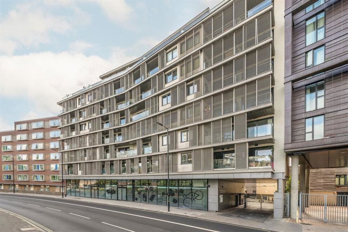 Flat East Road in Greater London