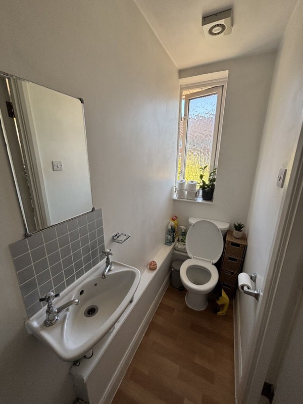 Room Ricards Road in Greater London