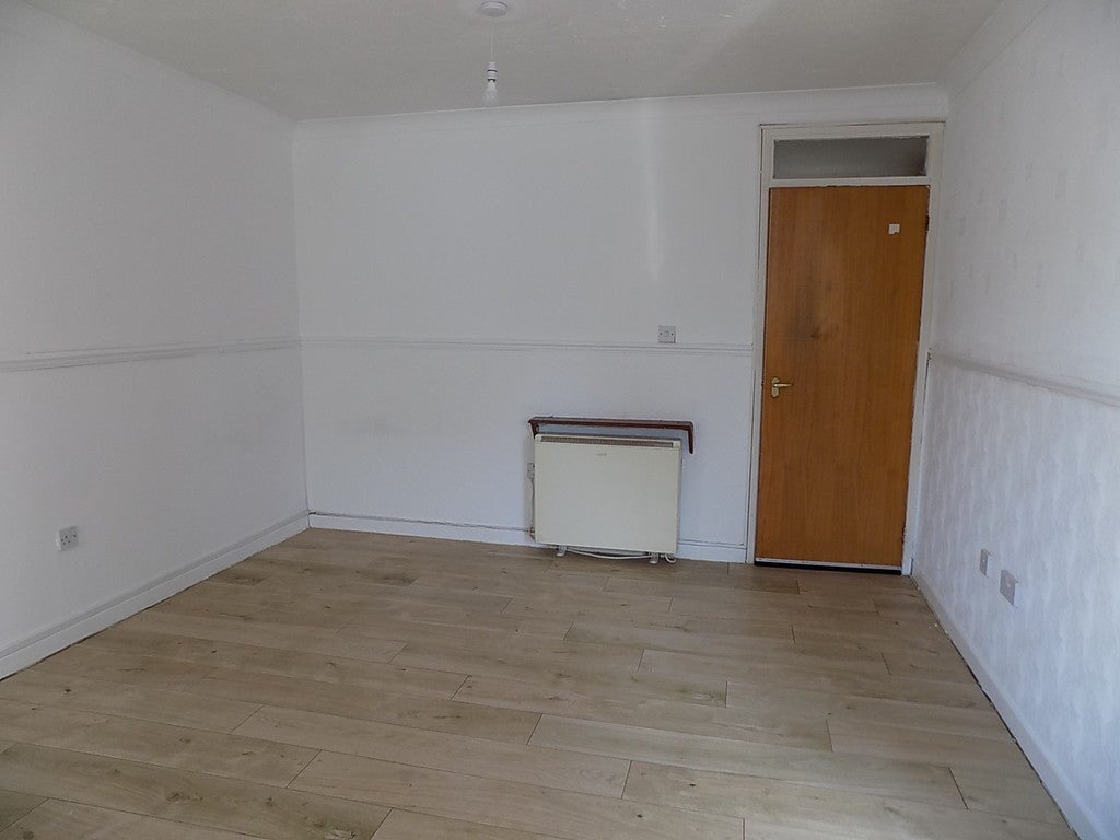Flat St John's Chase in Fenland District