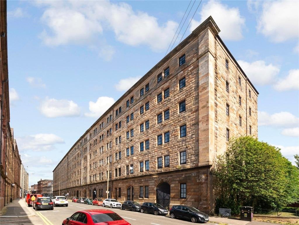 Flat Bell Street in Glasgow