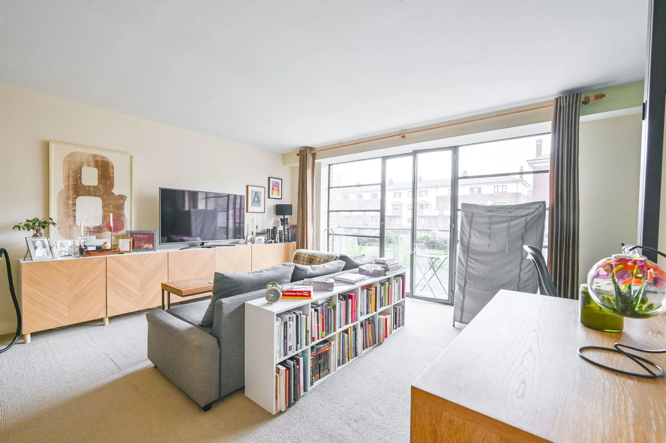 Flat New Wharf Road in Greater London