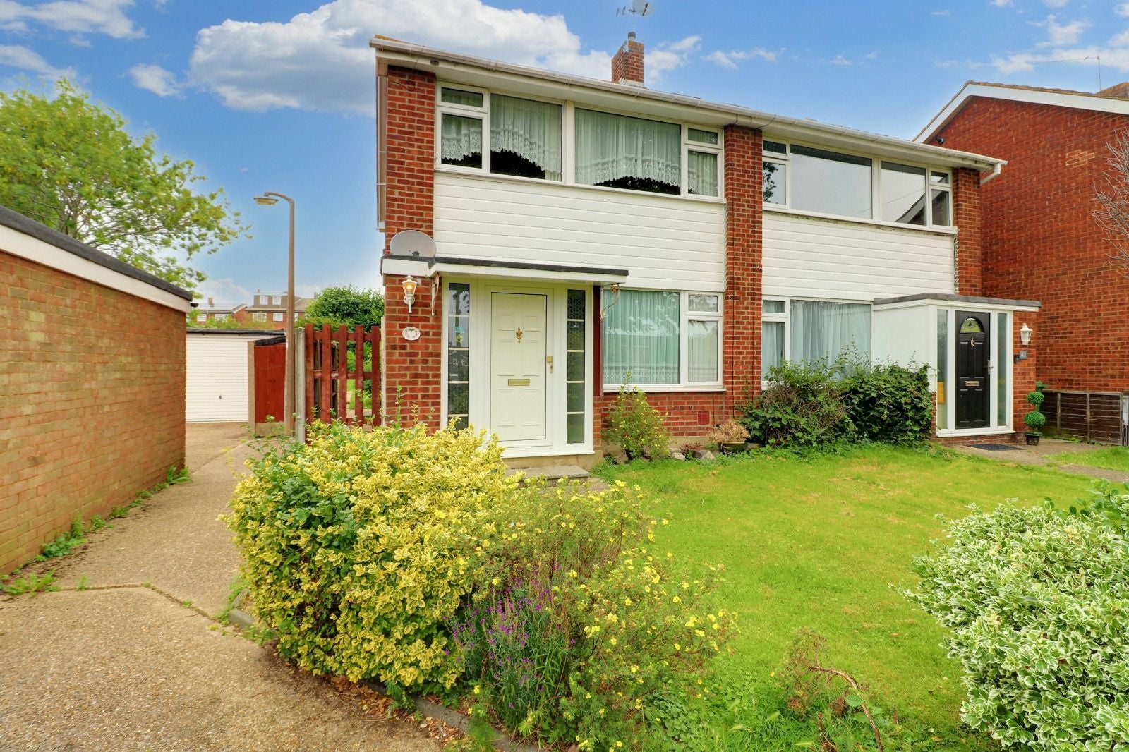 House Hilary Crescent in Rayleigh