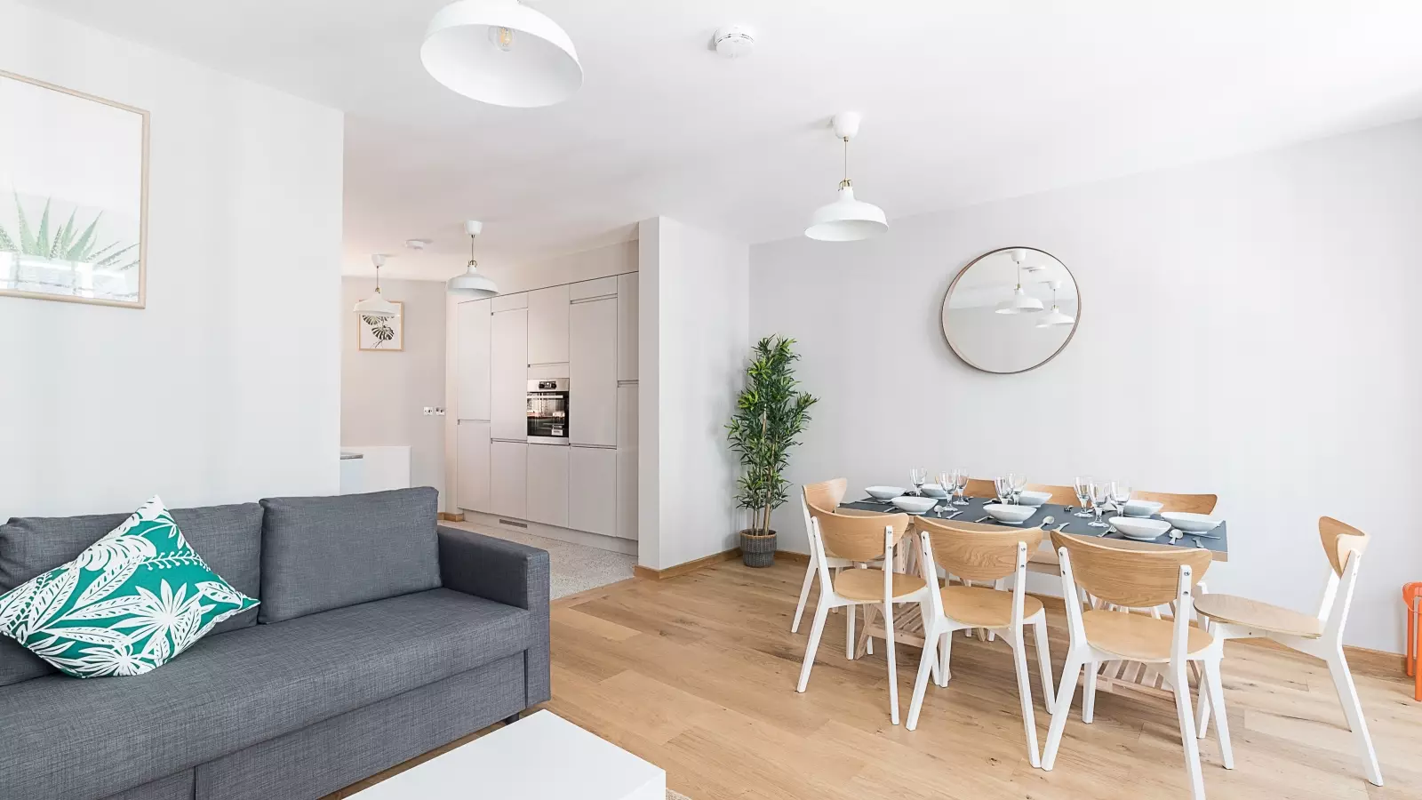 Flat Theobalds Road in Greater London