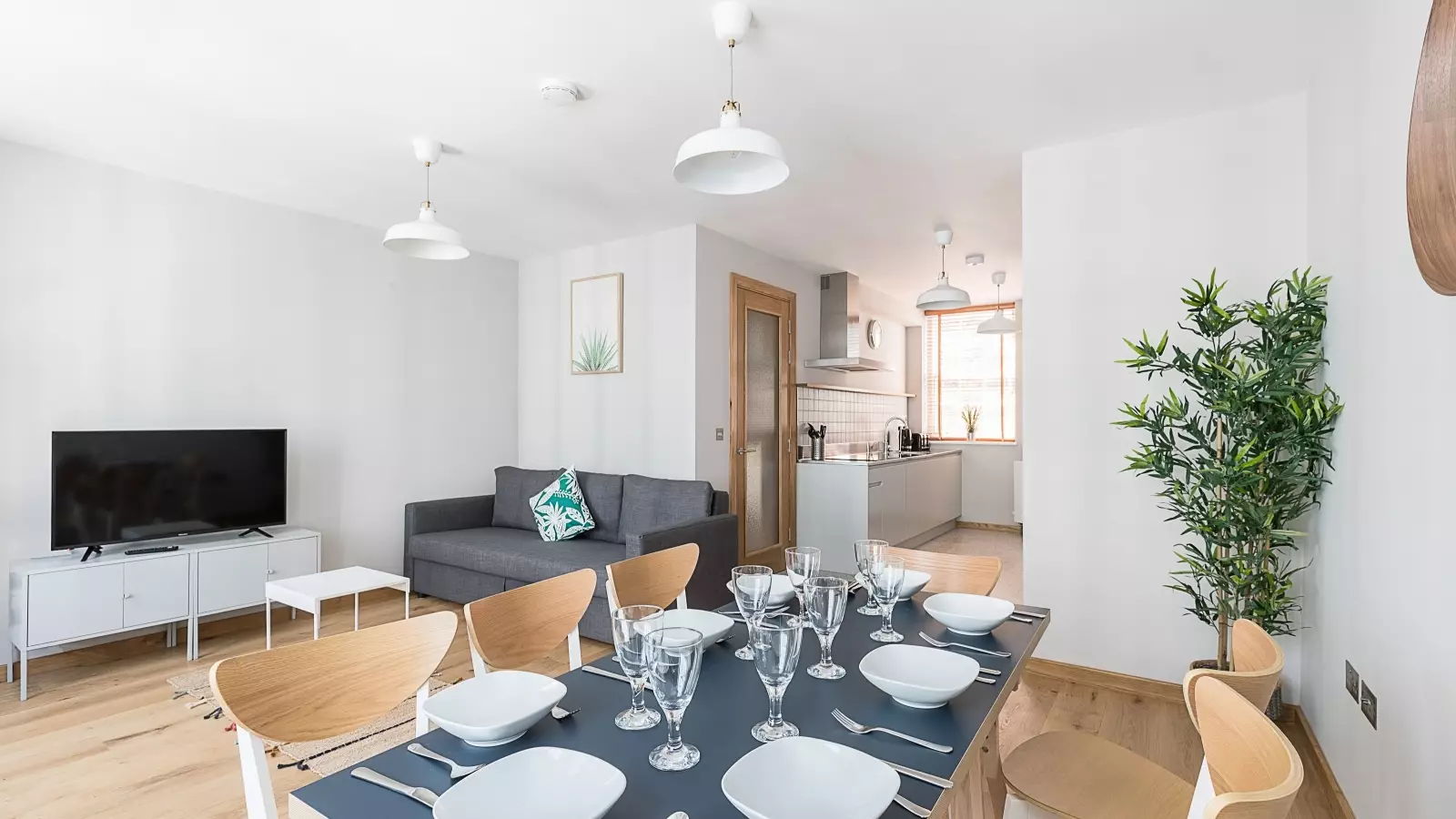 Flat Theobalds Road in Greater London