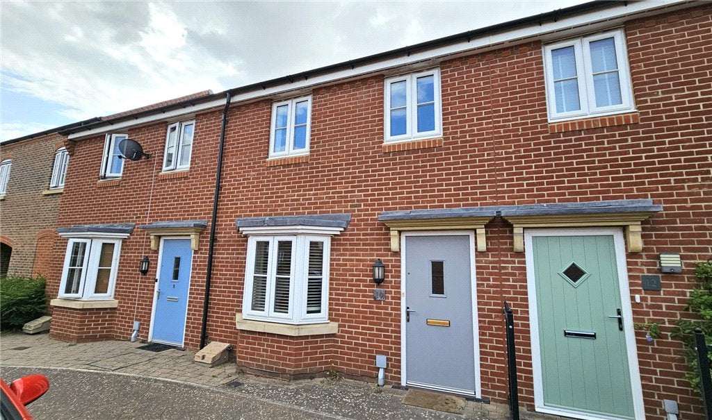 House Lindrick Close in Great Denham