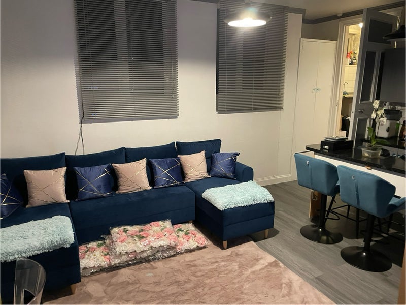 Room Beech House Road in Greater London