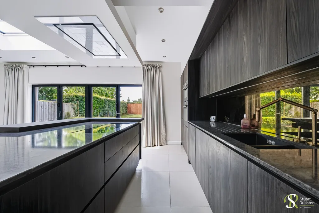 House Mellor Crescent in Knutsford